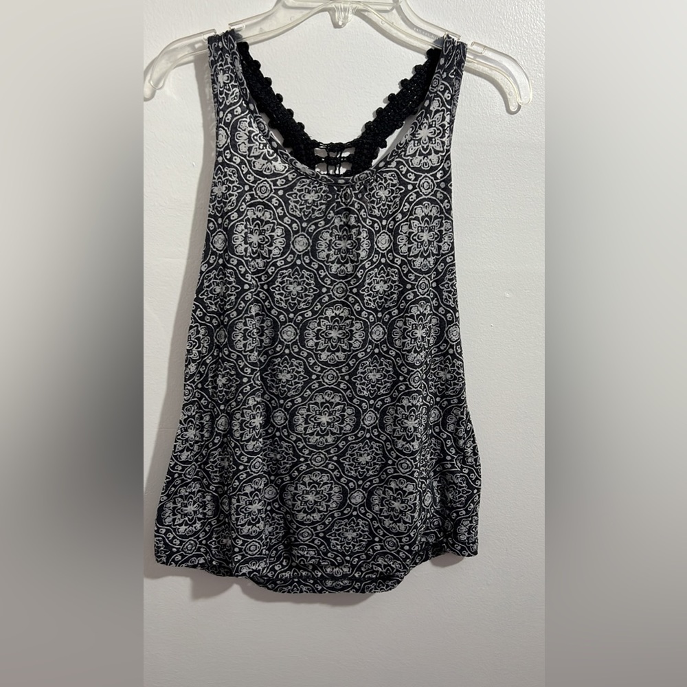 Black and gray top